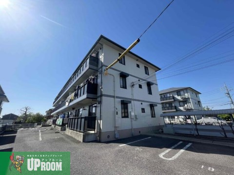 小牧市大字久保一色のアパートの外観