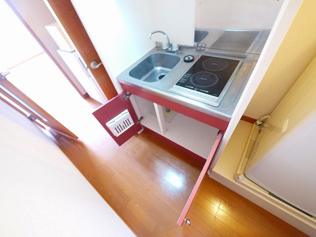 レオパレスハルカのキッチン|キッチンです