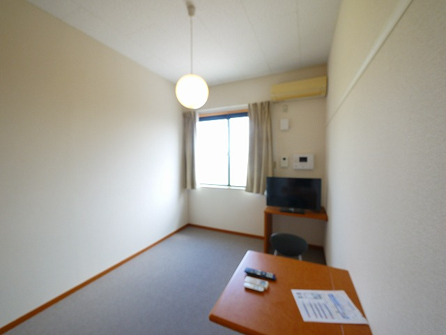 レオパレスハルカの洋室|個人の部屋や寝室として使える洋室です