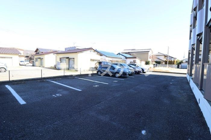 プリマベーラの駐車場|高崎、前橋のお部屋探しはエンドスケープまで！お客様の理想お聞かせ下さい♪