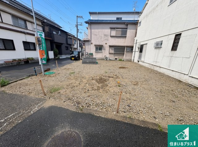 ■大東市泉町　新築一戸建ての外観|周辺は落ち着いた街並みの住宅地！子育てがしやすい住環境です！まだ未完成ですが、現地でしかわからない事もございます。是非一度ご覧ください。