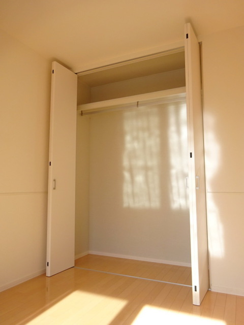 Ｓ－ＦＬＡＴの収納|★南向きのお部屋にあるクローゼット★
