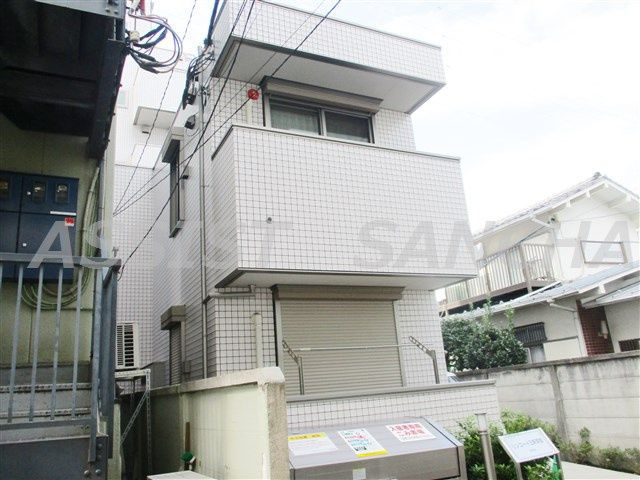 リンコート三軒茶屋の外観