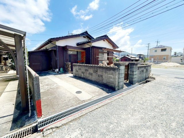 防府市岸津二丁目　戸建て