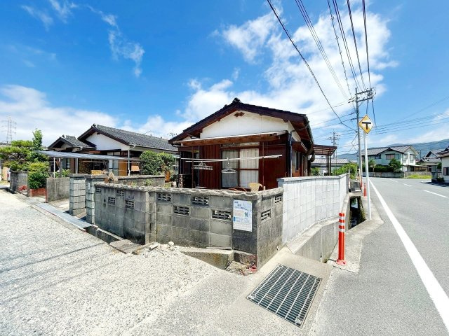 防府市岸津二丁目　戸建ての外観