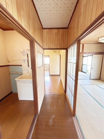 防府市岸津二丁目　戸建ての内装