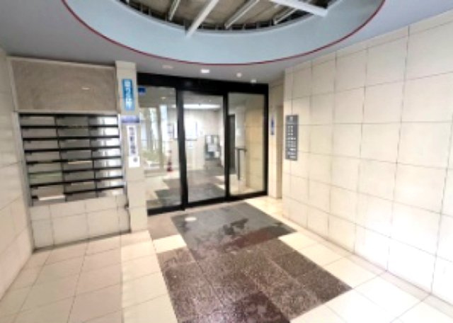 ライオンズマンション神戸元町第5のその他共用部分|商店街が近く、アーケードを通って雨の日も快適に買い物ができます