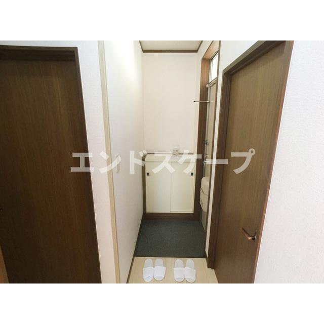 キャッスルAの玄関|高崎、前橋のお部屋探しはエンドスケープまで！お客様の理想お聞かせ下さい♪