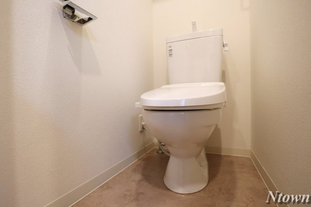 【トイレ】 | プレサンスSAKAEフロント | 清潔感のあるトイレです