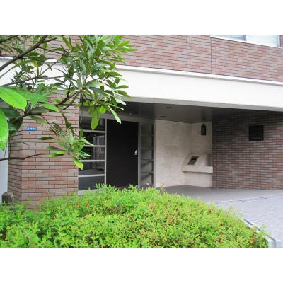 【エントランス】パークアクシス六本木檜町公園