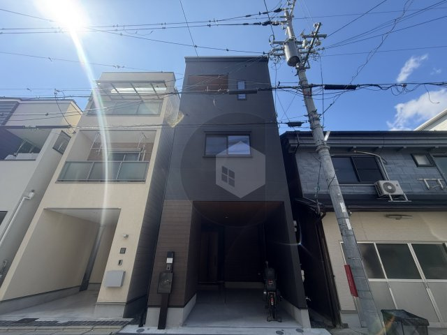 足代北戸建ての外観
