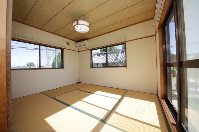 常滑市山方町5丁目貸家の和室