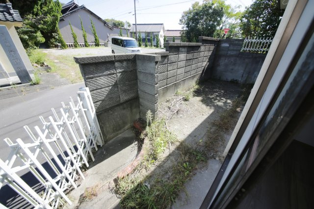 常滑市山方町5丁目貸家の庭