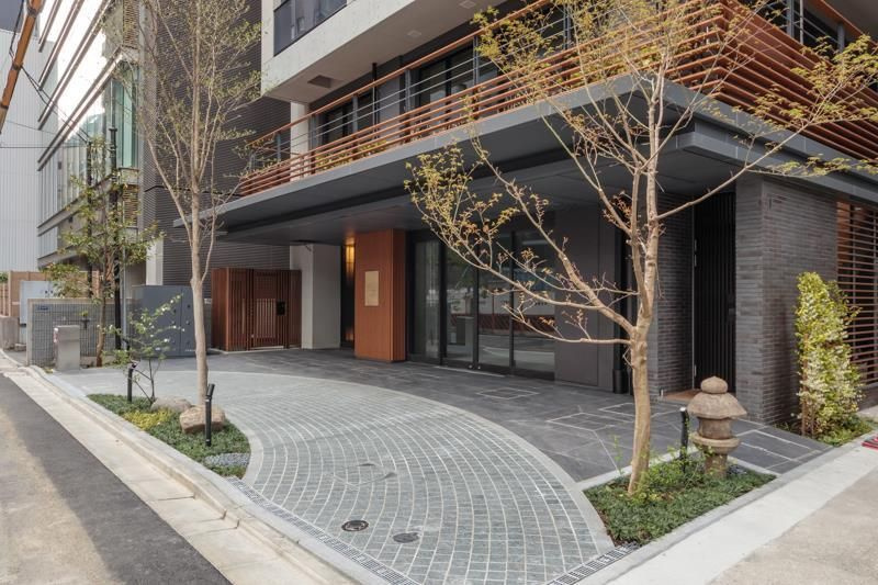 ＴＨＥ　ＡＫＡＳＡＫＡ　ＲＥＳＩＤＥＮＣＥ　Ｓ．Ｏ．Ａ．　－ｓｐｉｒｉ