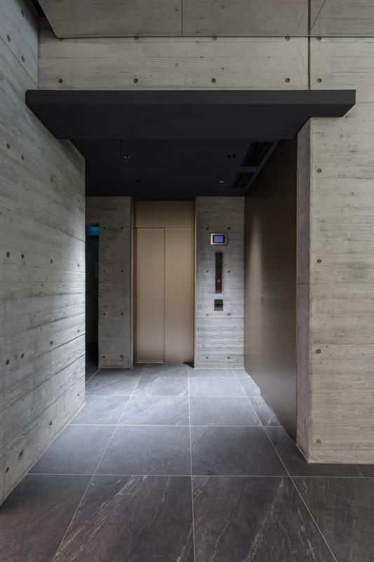 ＴＨＥ　ＡＫＡＳＡＫＡ　ＲＥＳＩＤＥＮＣＥ　Ｓ．Ｏ．Ａ．　－ｓｐｉｒｉ