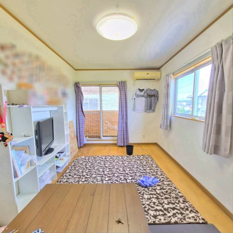 群馬県藤岡市下大塚861-5の洋室