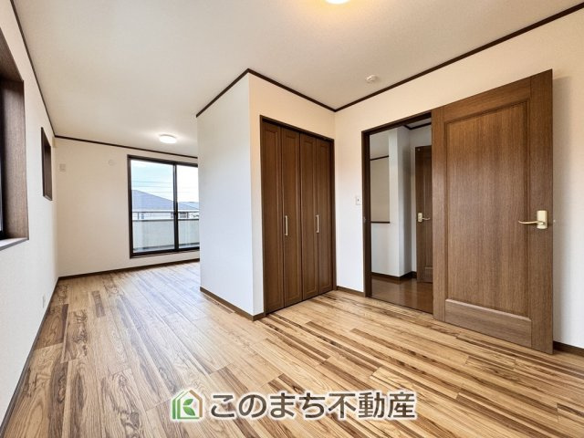 宇都宮市豊郷台2丁目RF住宅の洋室|南向きで陽当たりの良い洋室♪風通しもよく快適です☆