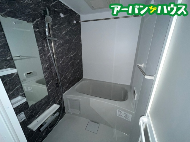 アンソレイユ ロコの浴室