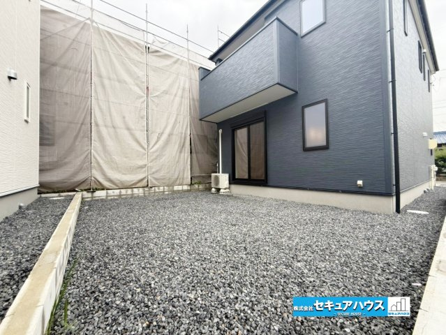 【今からご案内可能】知多市新舞子字神田　全2棟の庭|事前予約にて現地ご見学いただけます！お気軽にお問い合わせください♪
■株式会社　セキュアハウス■
住宅ローンに強く、知識、経験豊富なスタッフ在籍
お客様に寄り添い、ご成約後もサポート致します。