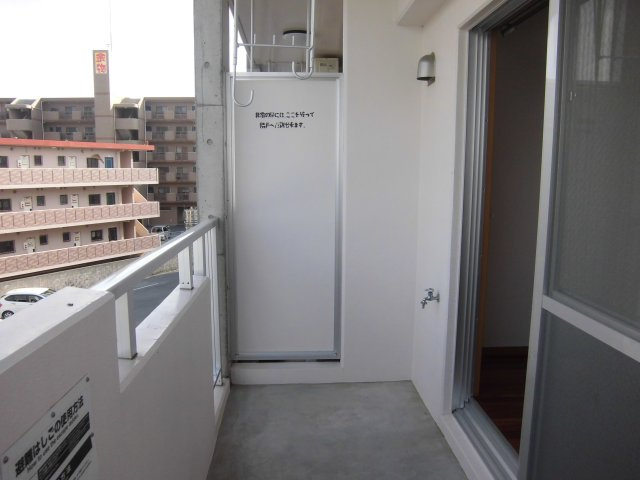 なみへいマンションのバルコニー