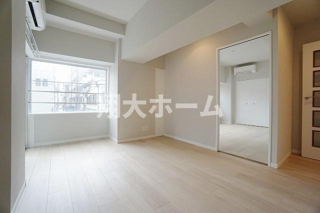 ベルフォーレ御徒町の居間・リビング