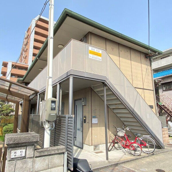 シャーメゾン松屋町の外観