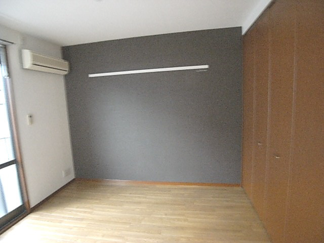 シャーメゾン松屋町の洋室