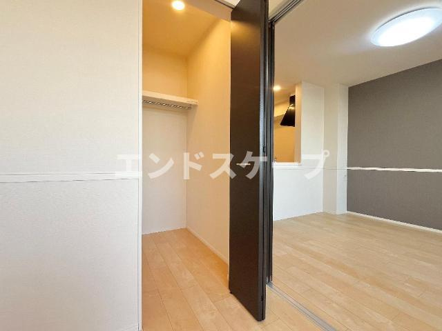 アヴニールの収納|ウォークインクローゼット①（イメージ）
高崎、前橋のお部屋探しはエンドスケープまで！お客様の理想お聞かせ下さい♪