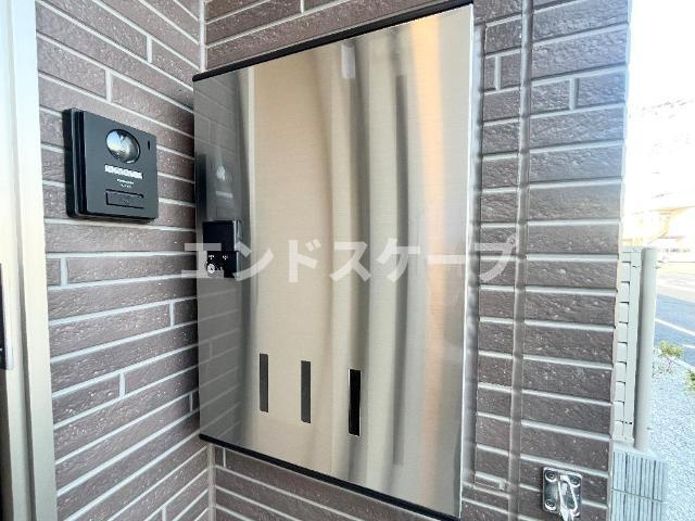 アヴニールの玄関|宅配ボックス（イメージ）
高崎、前橋のお部屋探しはエンドスケープまで！お客様の理想お聞かせ下さい♪