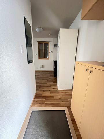 尼崎市次屋１丁目のアパートの玄関