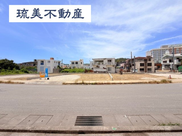 南城市佐敷津波古2303番（全3棟）