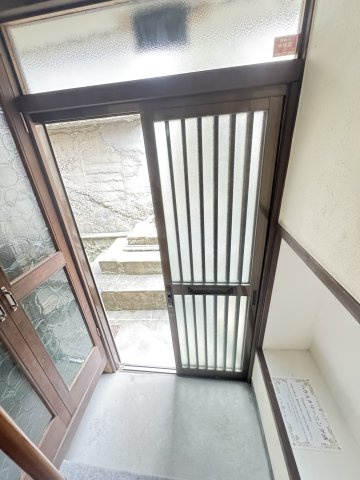 檜川町3-3-29戸建の玄関