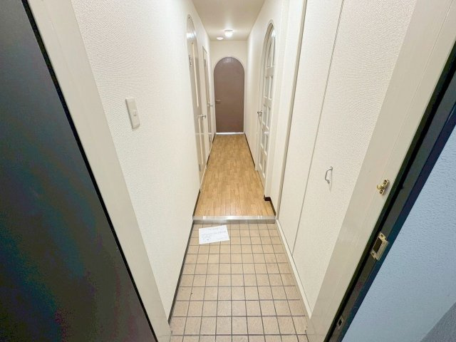 第3丸重グランドハイツの玄関