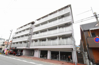 アンポワーズ武庫川レディースの外観