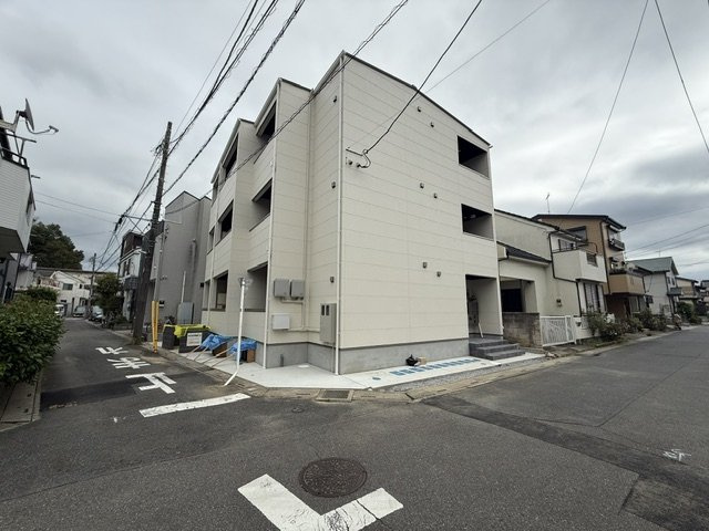 ジーメゾン春日部南中曽根の外観
