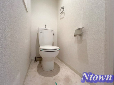 【トイレ】 | プレサンス新栄リミックス | 落ち着いた色調のトイレです