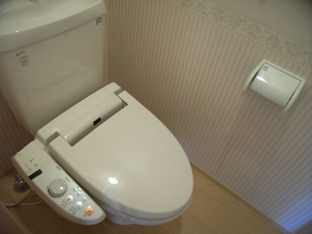 和泉市桑原町のハイツのトイレ|トイレもきれいです