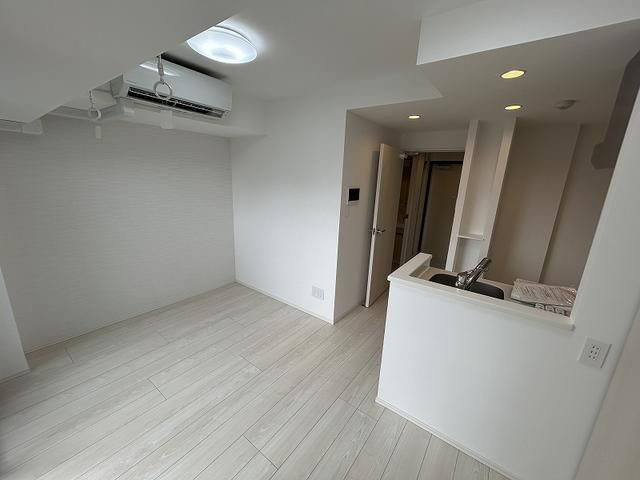 ＣｉｔｙＬｕｘ　Ｔｓｕｒｕｍｉの居間・リビング