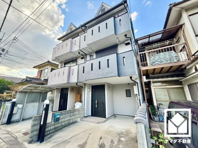 宇治市伊勢田町中ノ田の駐車場