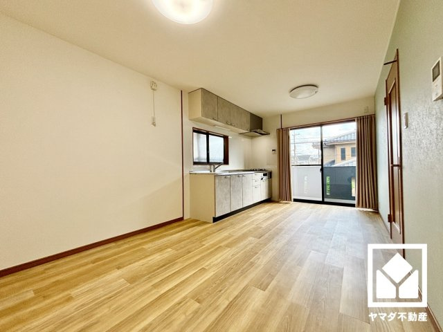 宇治市伊勢田町中ノ田の居間・リビング