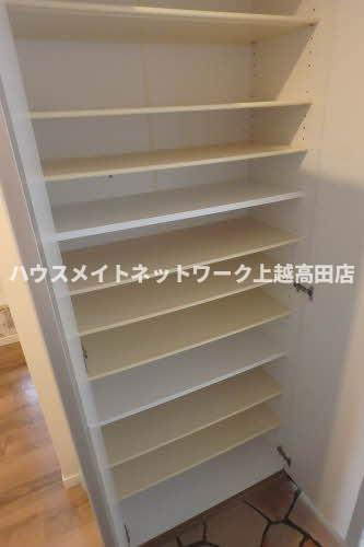 ラポーネＥＹの設備|シューズボックス