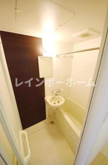 アイリス四つ木の浴室|※別部屋参照写真となります。
