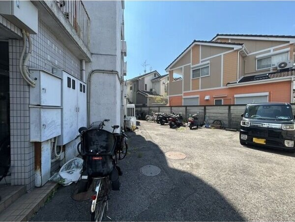 CH赤坪の駐車場