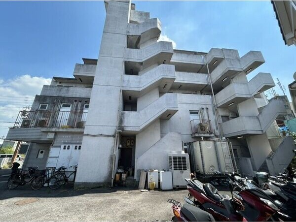 CH赤坪の駐車場