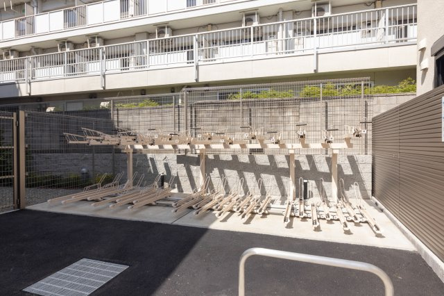 【その他共用部分】 | RESIDENCE　KOENJI | 駐輪場