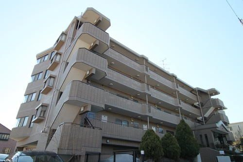 グランドヒル高橋の外観