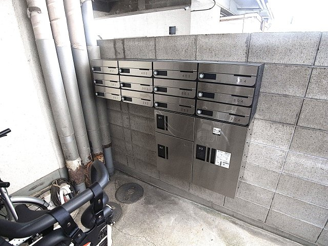 中道グリーンハイツのその他共用部分|宅配BOXを新設