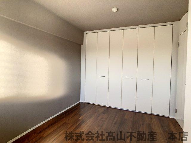宗像市東郷５丁目の賃貸マンションの居間・リビング