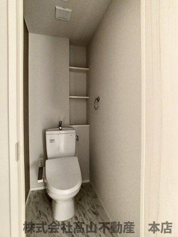 宗像市東郷５丁目の賃貸マンションのトイレ