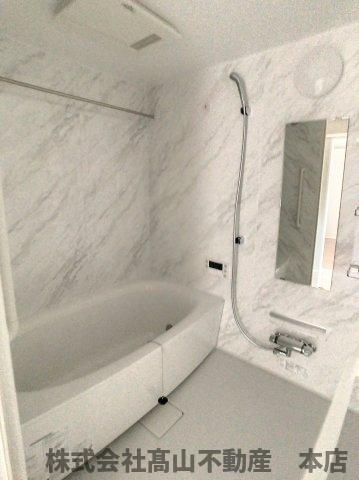 宗像市東郷５丁目の賃貸マンションの浴室